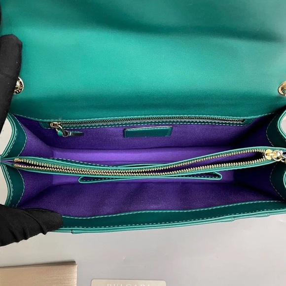 Bvlgari Serpenti Forever Medium Shoulder Bag Emerald Green Calf Leather - Picture 10 of 14